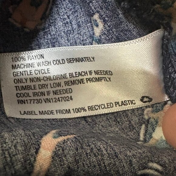 Goodfellow + Co. Blue ShortSleeve Button Up Large - Picture 6 of 6